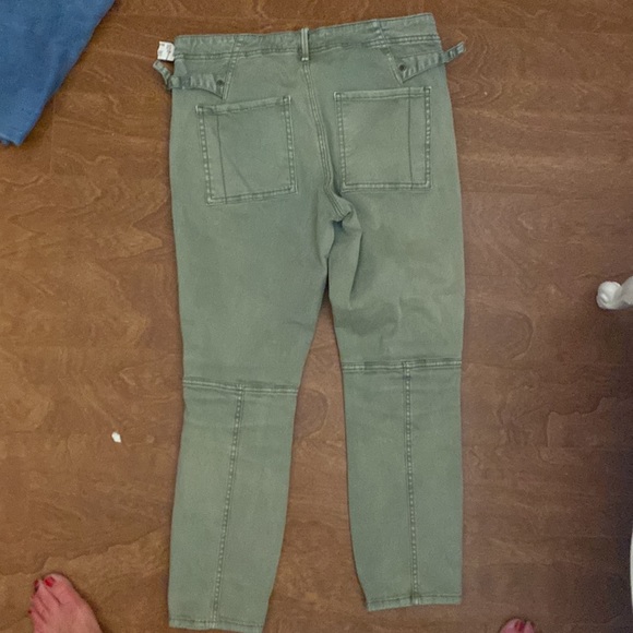 Surplus - Picture 4 of 5